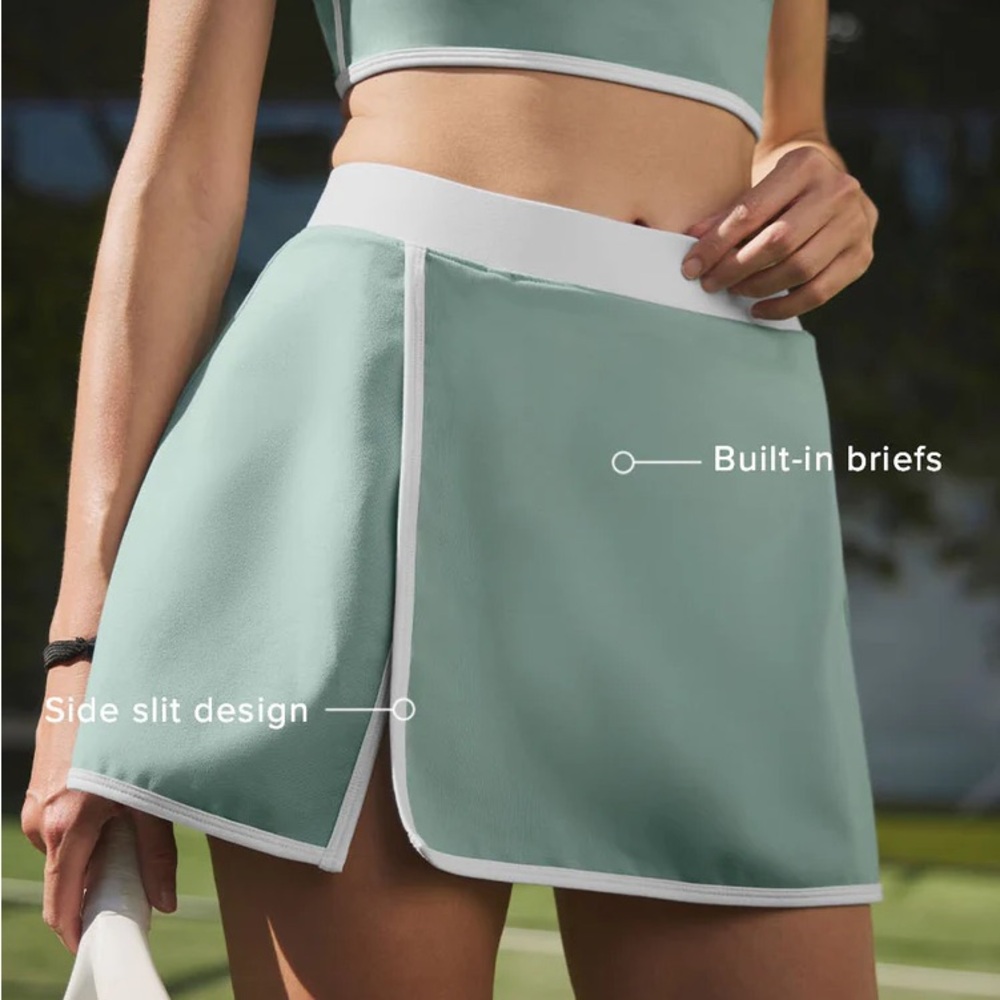 ALO Airbrush Streamlined Skirt, Botanical Green/Ivory, size L